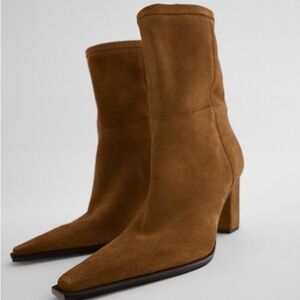 NWT Zara Suede Heeled Boots